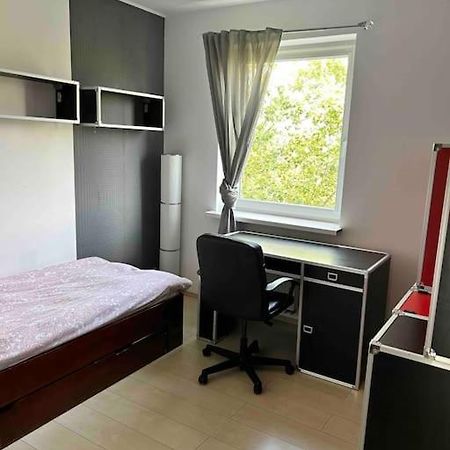 Piekny Apartament Blisko Malty Z Garazem Apartment Познан Екстериор снимка