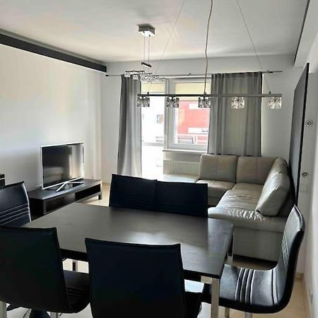 Piekny Apartament Blisko Malty Z Garazem Apartment Познан Екстериор снимка