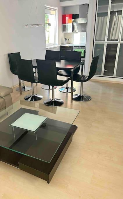 Piekny Apartament Blisko Malty Z Garazem Apartment Познан Екстериор снимка